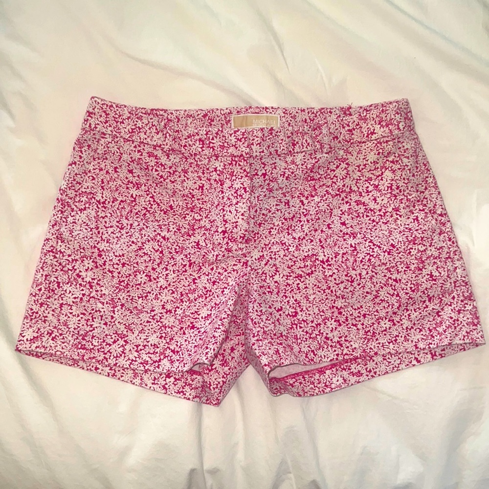 Ladies Shorts in Summer Pink